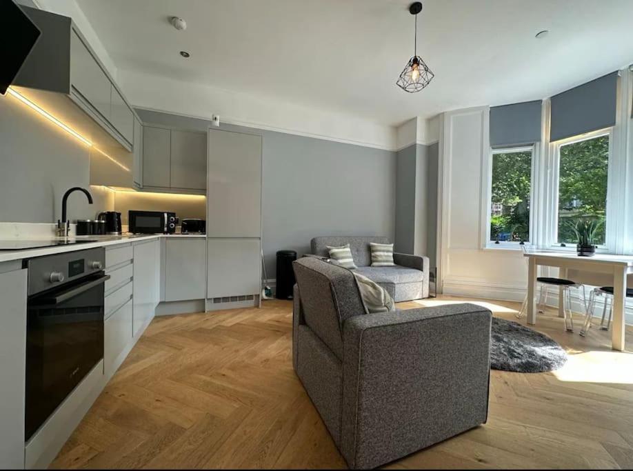 Superior Stay, Sophia Gardens, Centre And Stadium Sleeps 4 Apartment Cardiff